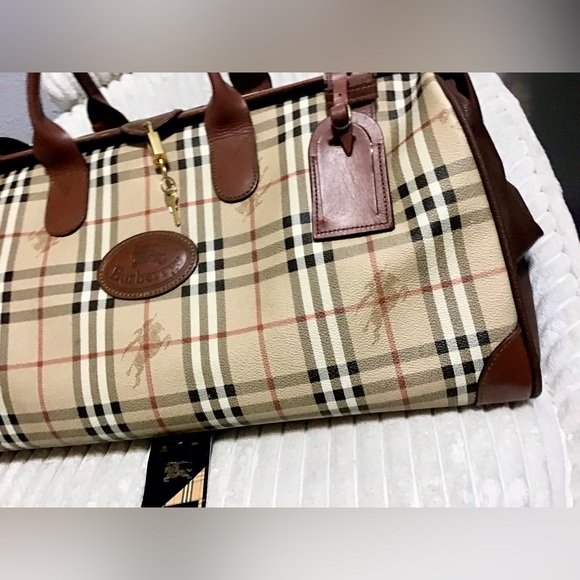 Burberry Travel Bags - Picture 3 of 15